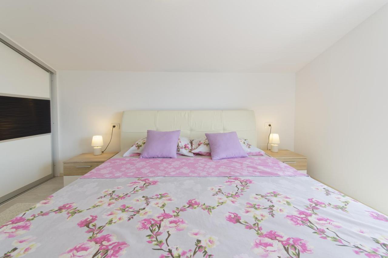 Apartments Goran By Rent Istria Umag Exterior foto